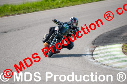 _MDS6402